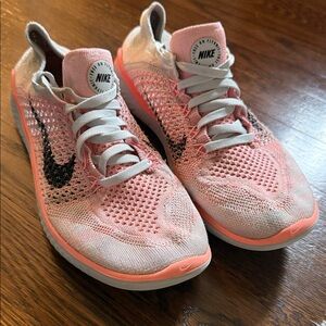 Nike Free Flyknit